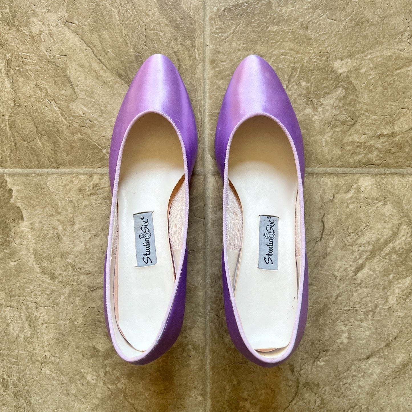 Vintage 80s Studio Six Womens Satin Kitten Heels Size 9 Lavender Purple Shiny Prom Party Wedding Bridesmaid Fairy Princess