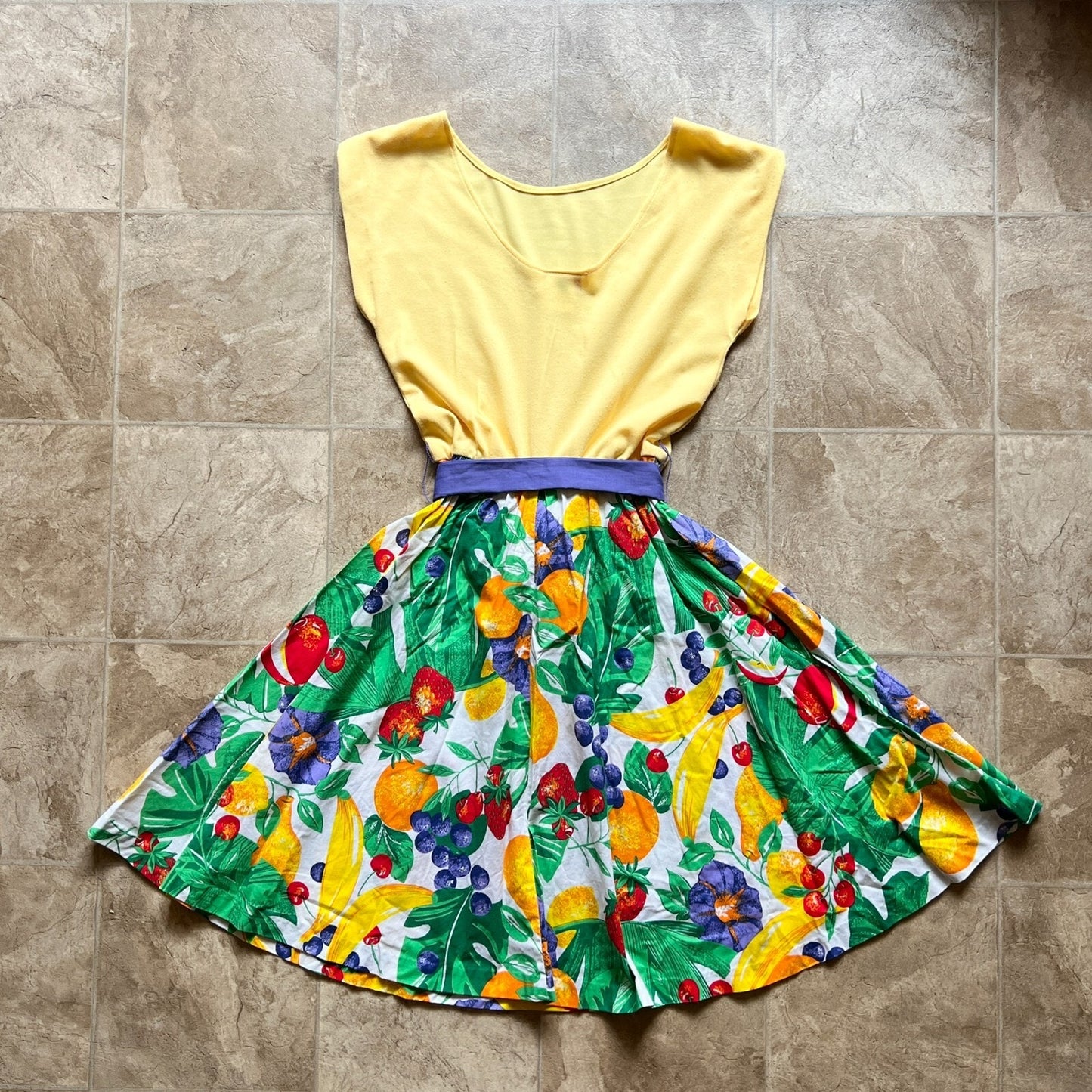 Vintage 70s Vicky Vaughn Womens Fruit Print Yellow Swing Dress Size 11