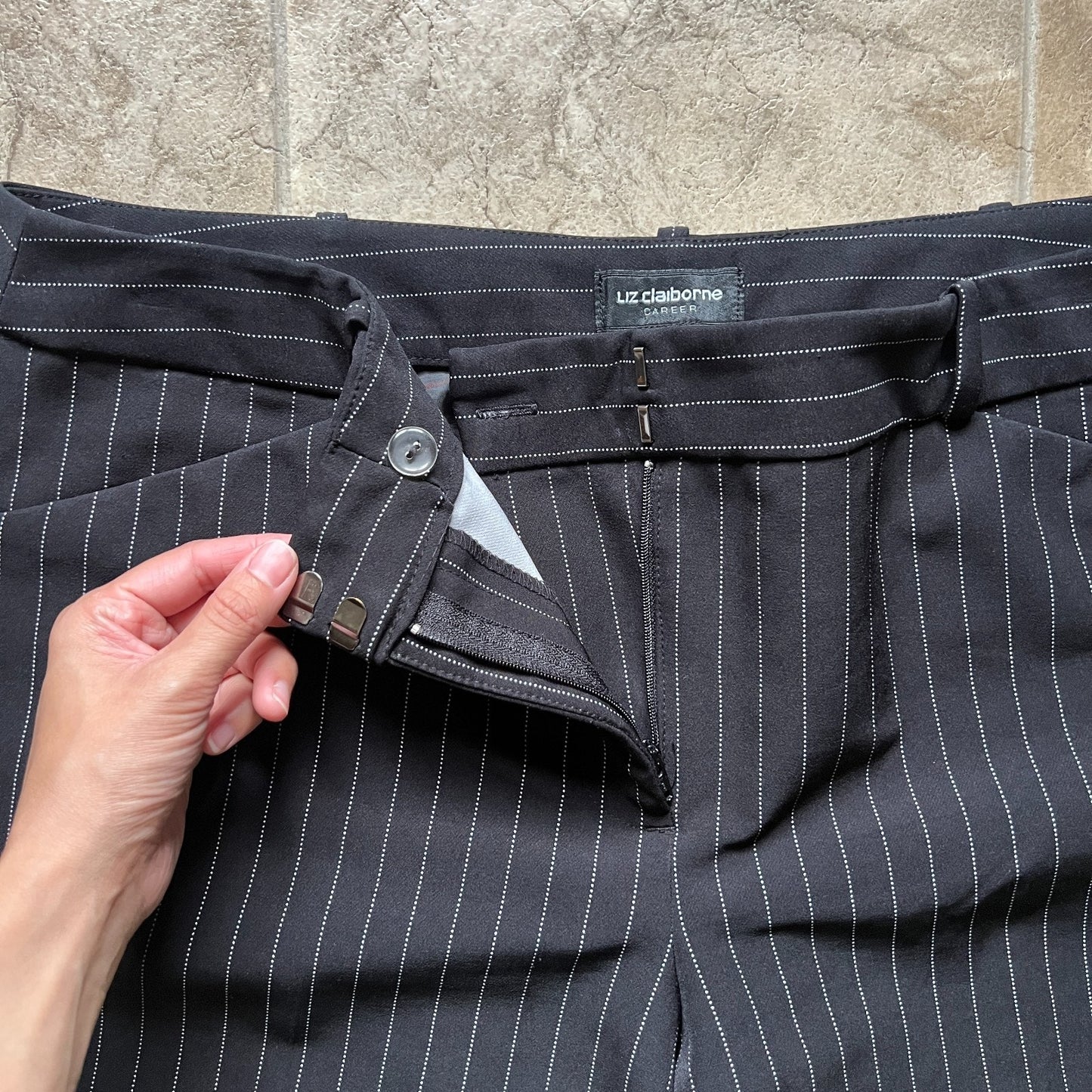 Vtg Y2K Liz Claiborne Dress Pants Size 12 Black Pinstripe