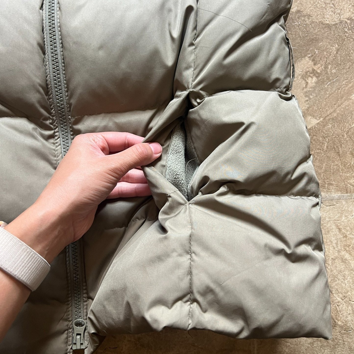 Vintage Y2K Gap Womens Down Filled Puffer Vest Size M Olive Green Thick Light-weight