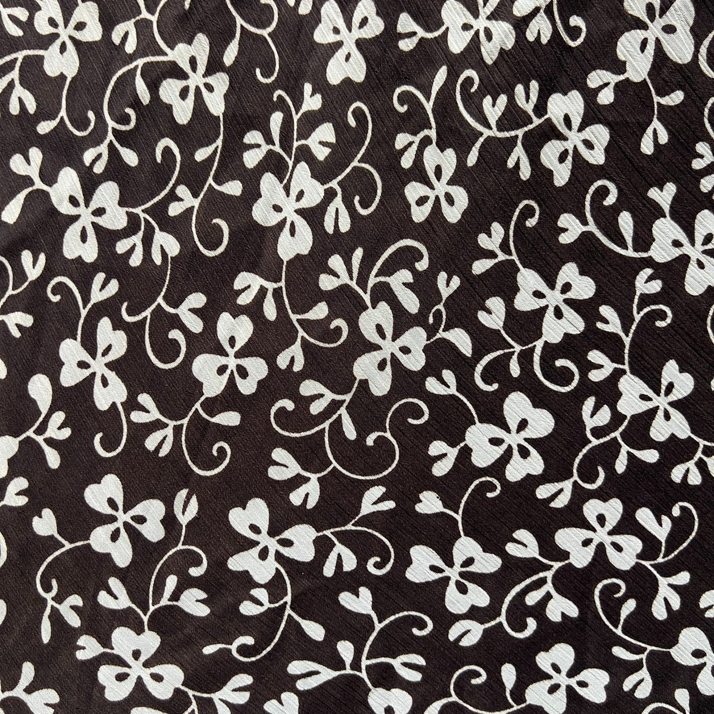 Womens Midi Skirt Size 8 Chocolate Brown Clover Leaf Pattern Flowy