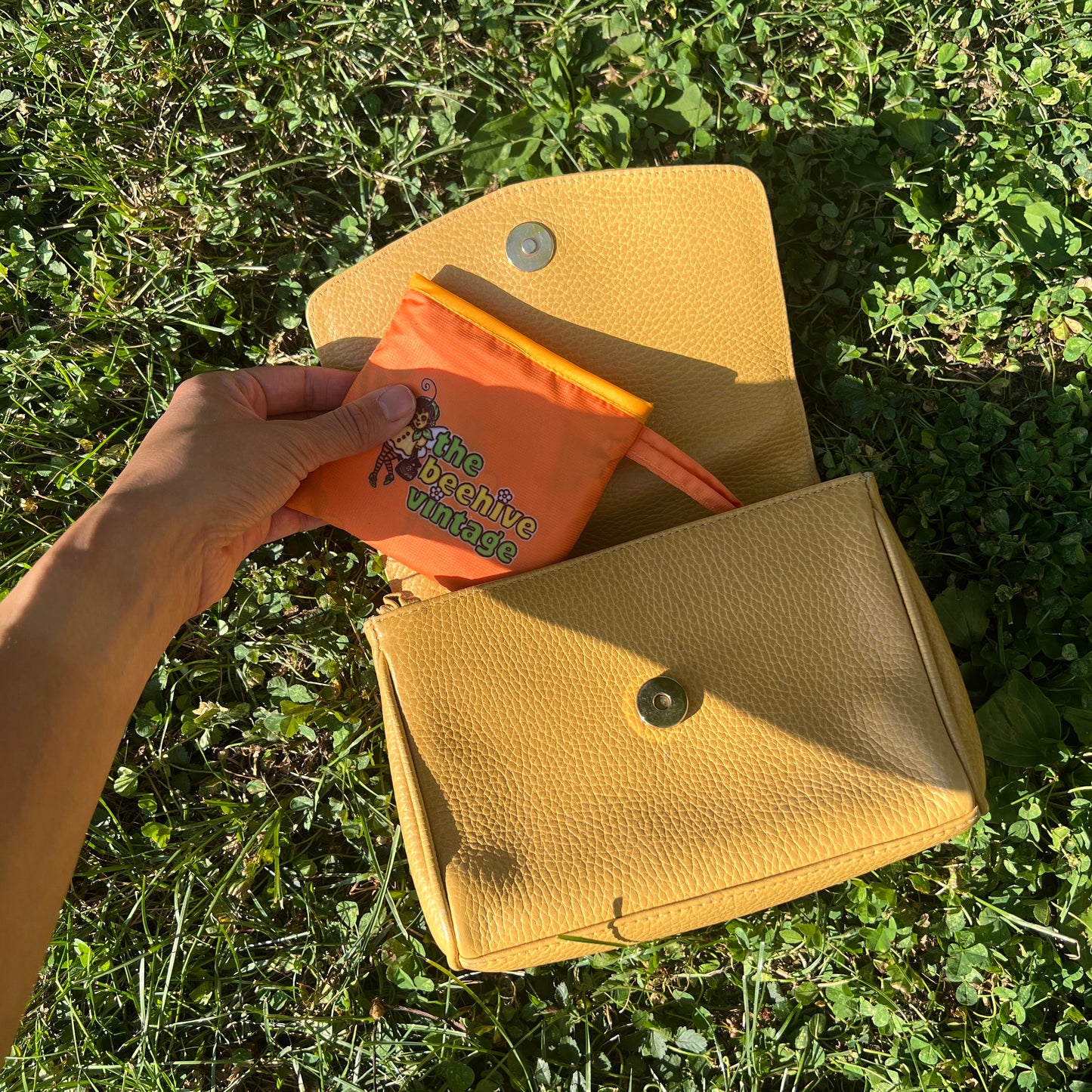 the beehive vintage reusable bags