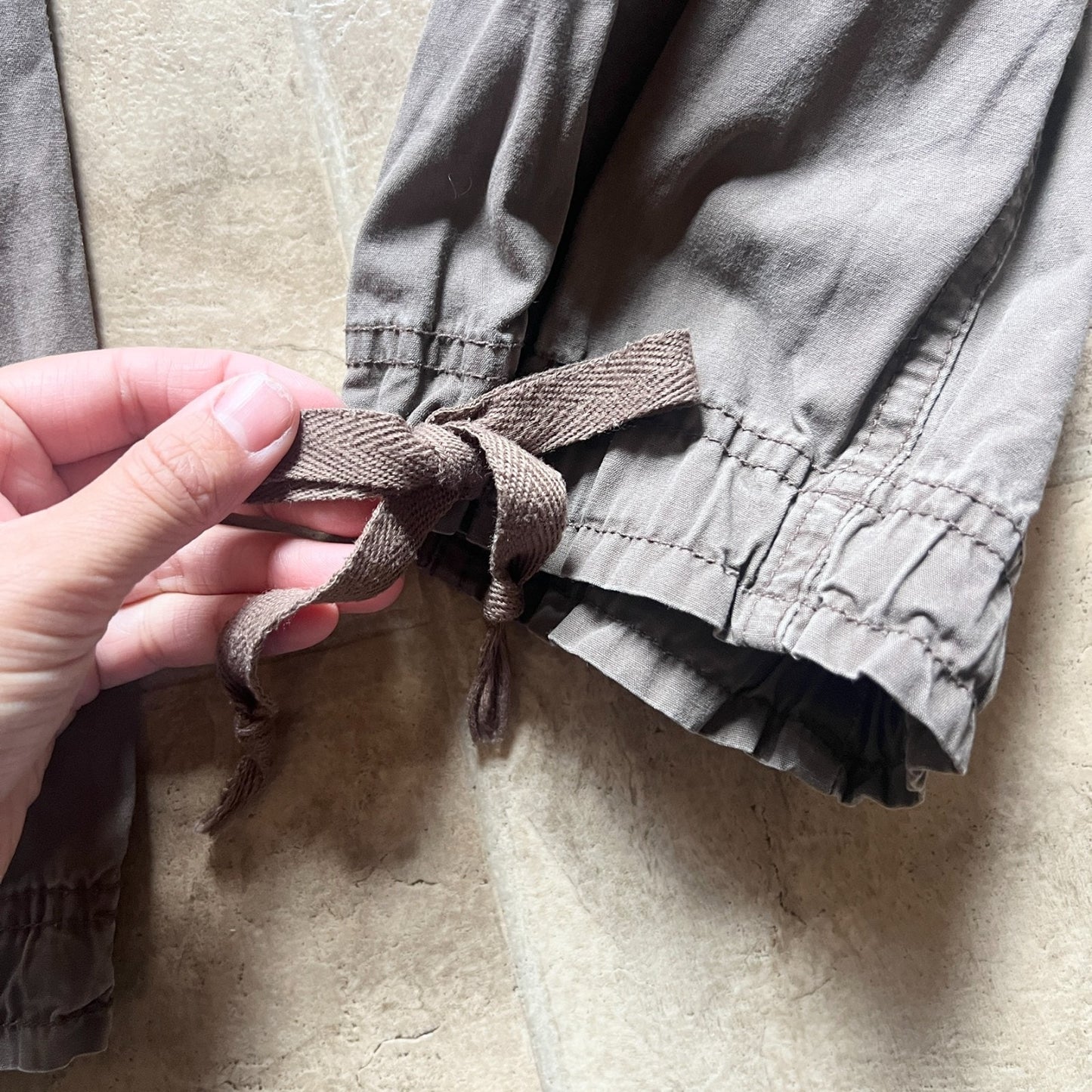 Vintage Y2K SO Wear It Declare It Womens Cargo Capri Pants Size 1 Taupe Brown Low Rise Grunge Skater