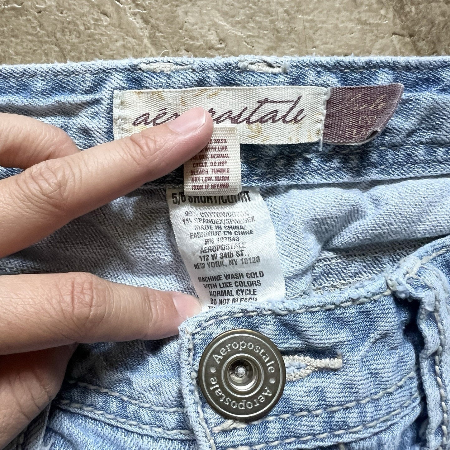 Vintage Y2K Aeropostale Womens Hailey Skinny Flare Size 5/6 Low Rise Light Wash Distressed