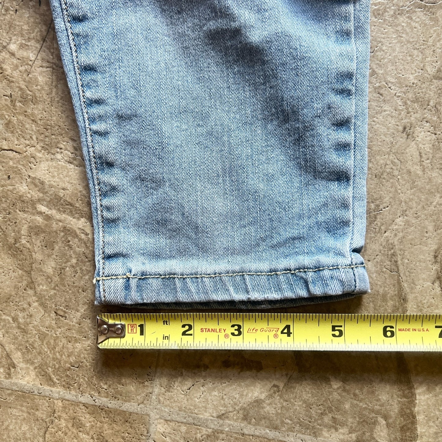 Vtg Y2K Levi's Girls Capri Jeans 6X Light Wash Heart Waist Lining Girly Coquette