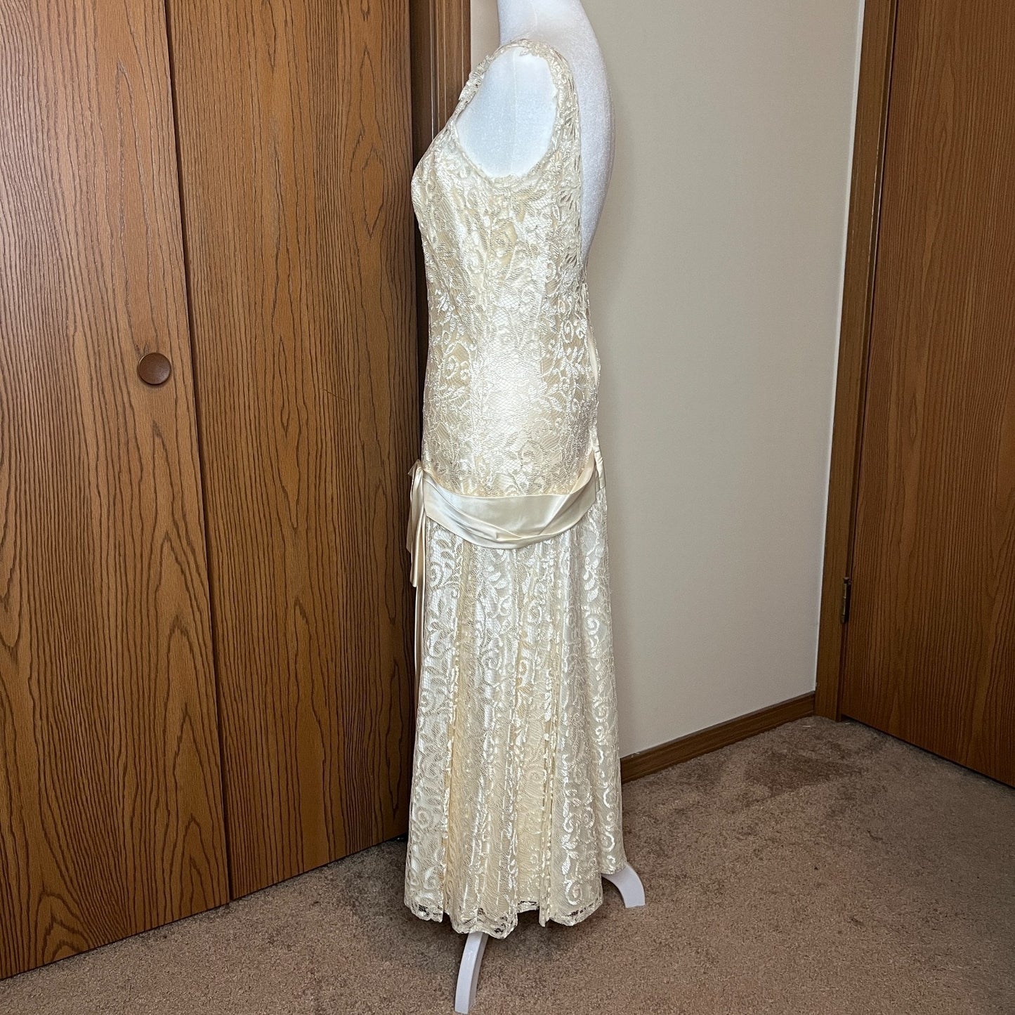 Vintage 70s Womens Maxi Dress Champagne Gold Lace Drop Waist Satin Ribbon Formal Bridal