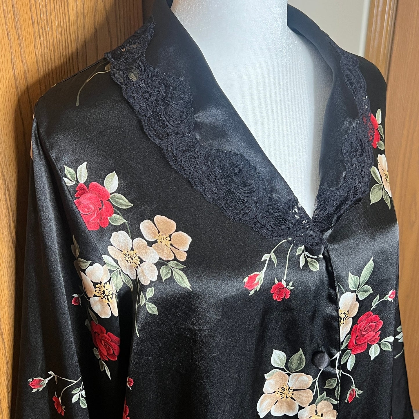 Vtg 90s Adonna Satin Pajama Shirt M Black Red Floral Lace Holiday Feminine Romantic