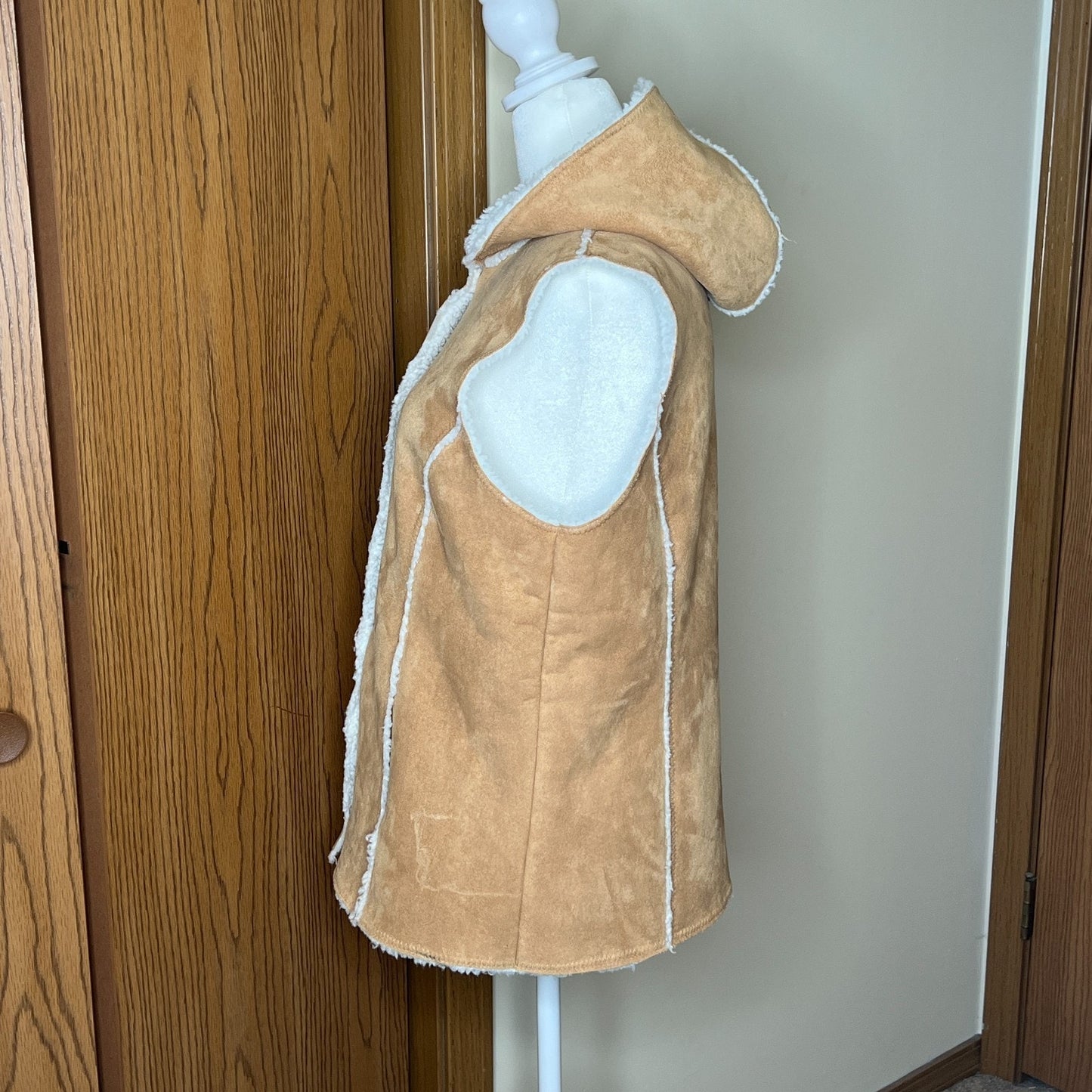 Vintage Y2K Denim & Co Womens Faux Suede Sherpa Vest Size S Camel Brown Hooded Boho Western