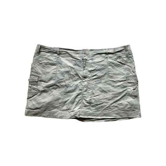 Vintage Y2K Fashion Bug Mini Camo Cargo Skort 28W Grunge Utility Outdoor Punk