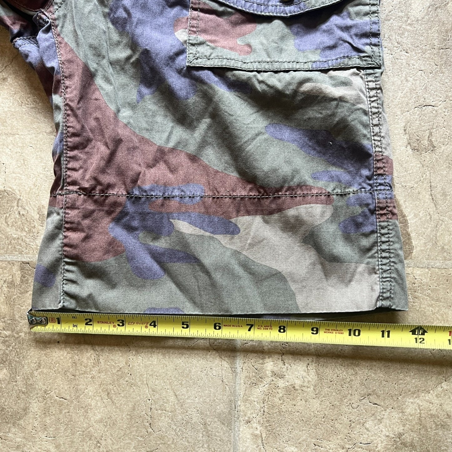 London Jeans Cargo Camo Shorts Size 4 Y2K Grunge Utility Outdoor Hiking Camping