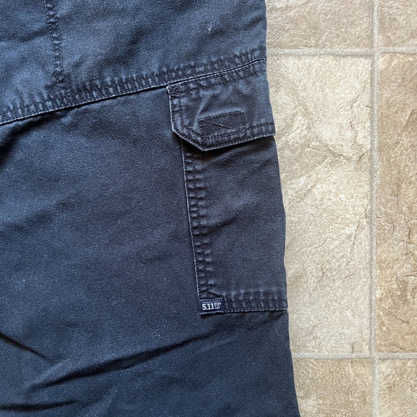 5.11 Tactical Mens Cargo Pants Size 36 x 32 Black Straight Leg Baggy Utility Workwear Grunge