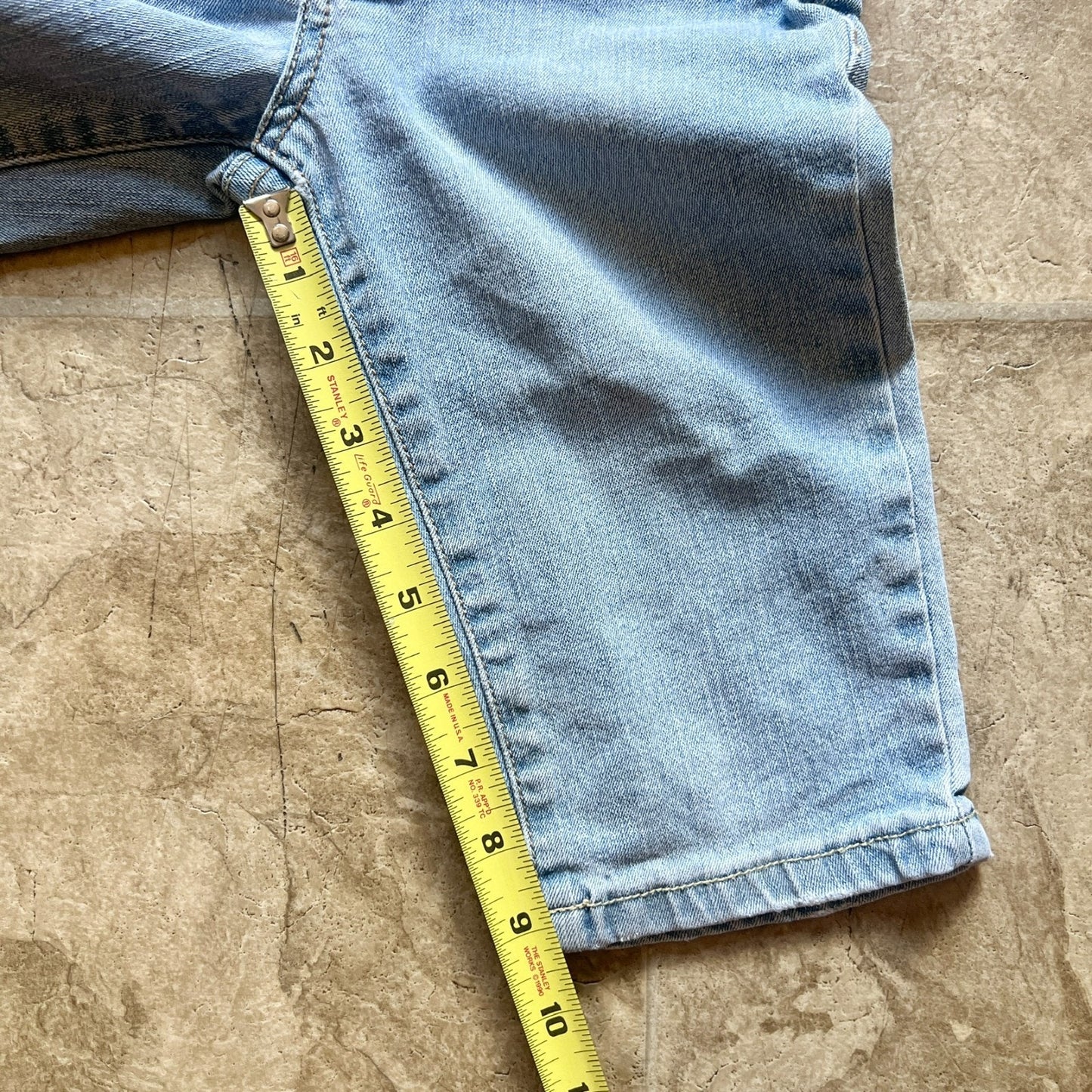 Vtg Y2K Levi's Girls Capri Jeans 6X Light Wash Heart Waist Lining Girly Coquette