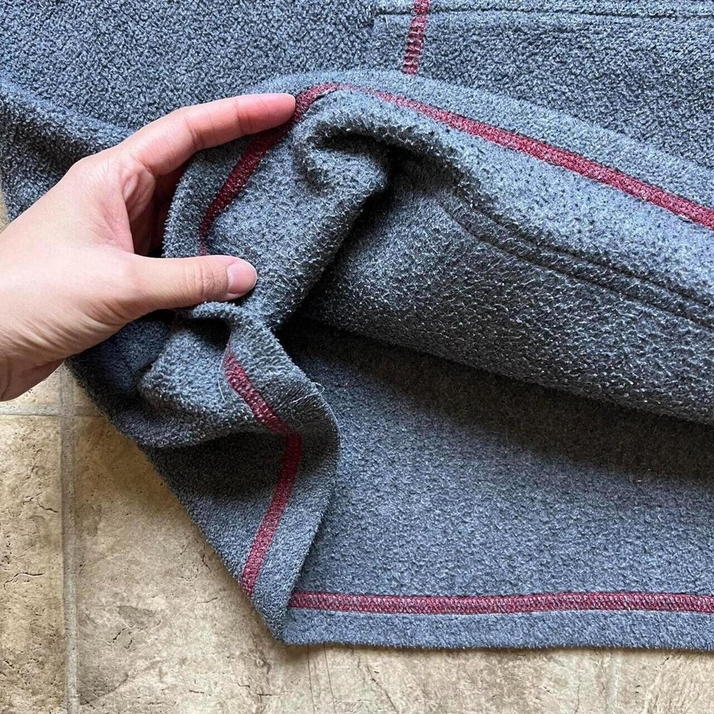 Vintage Mens Mickey Mouse Fleece Sweatshirt Size L Gray Embroidered Front Pocket