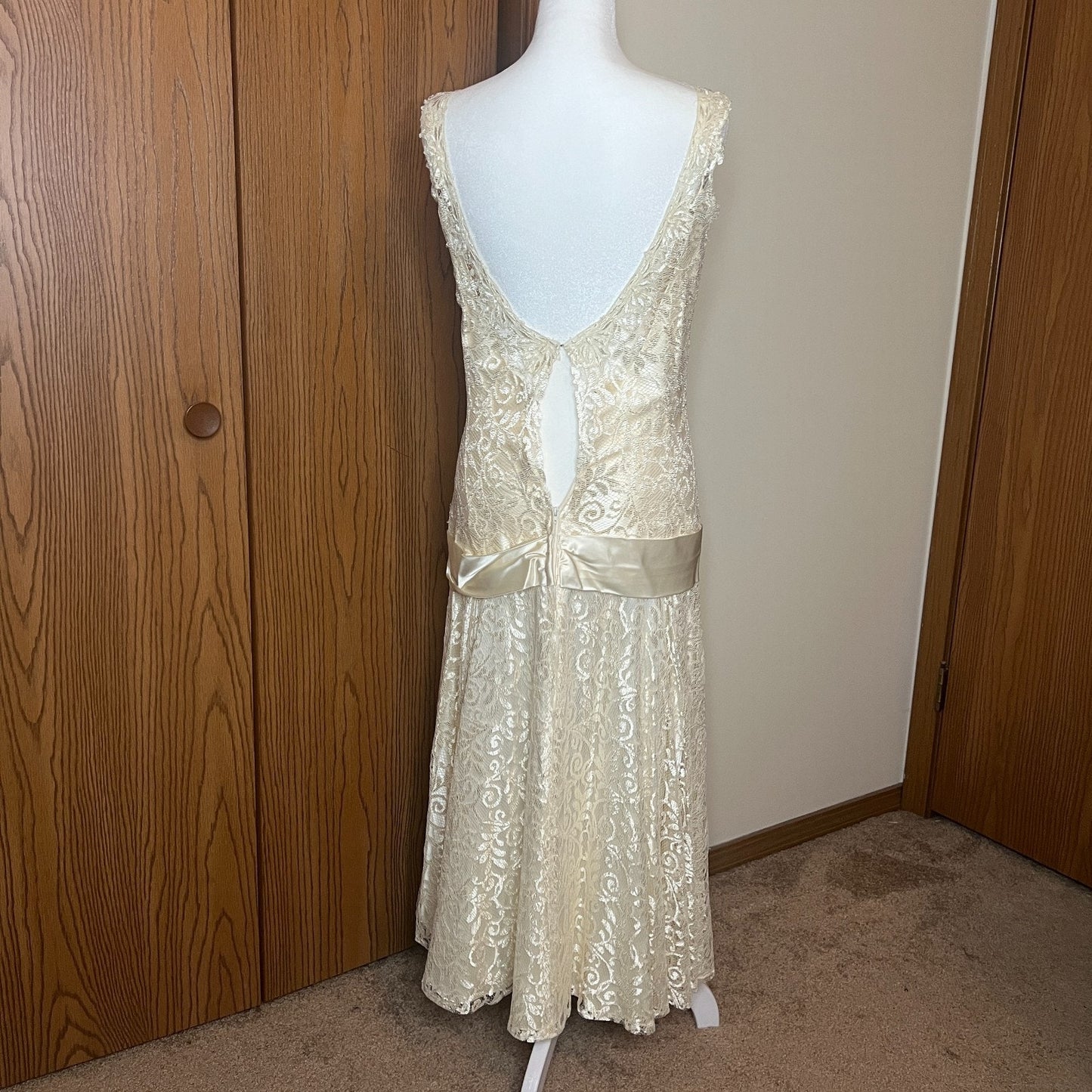 Vintage 70s Womens Maxi Dress Champagne Gold Lace Drop Waist Satin Ribbon Formal Bridal