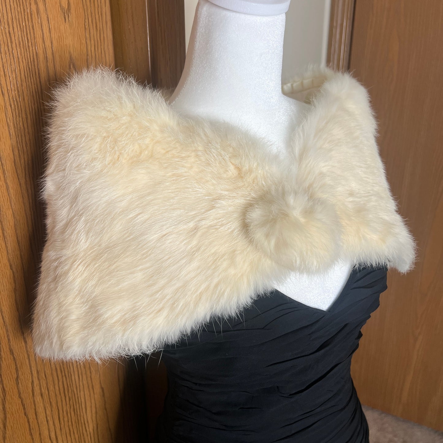 Vintage 60s Genuine Rabbit Fur Stole Shrug Ivory Cream Satin Lining Formal Holiday Bridal