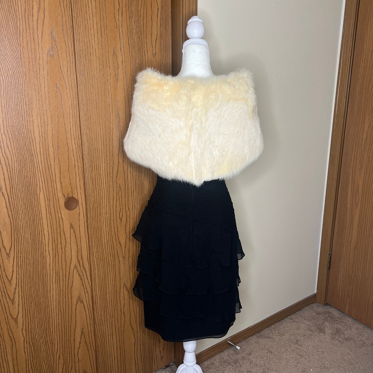 Vintage 60s Genuine Rabbit Fur Stole Shrug Ivory Cream Satin Lining Formal Holiday Bridal