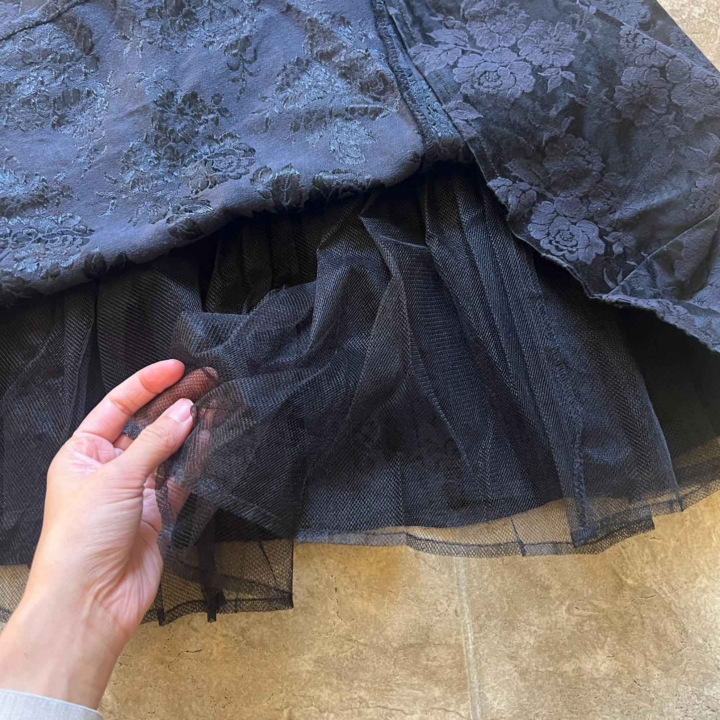 Vintage Roberta Womens Black Floral Jacquard Dress Fit & Flare Scalloped Neckline Tulle Lining Goth Romantic Feminine Whimsigoth Rockabilly