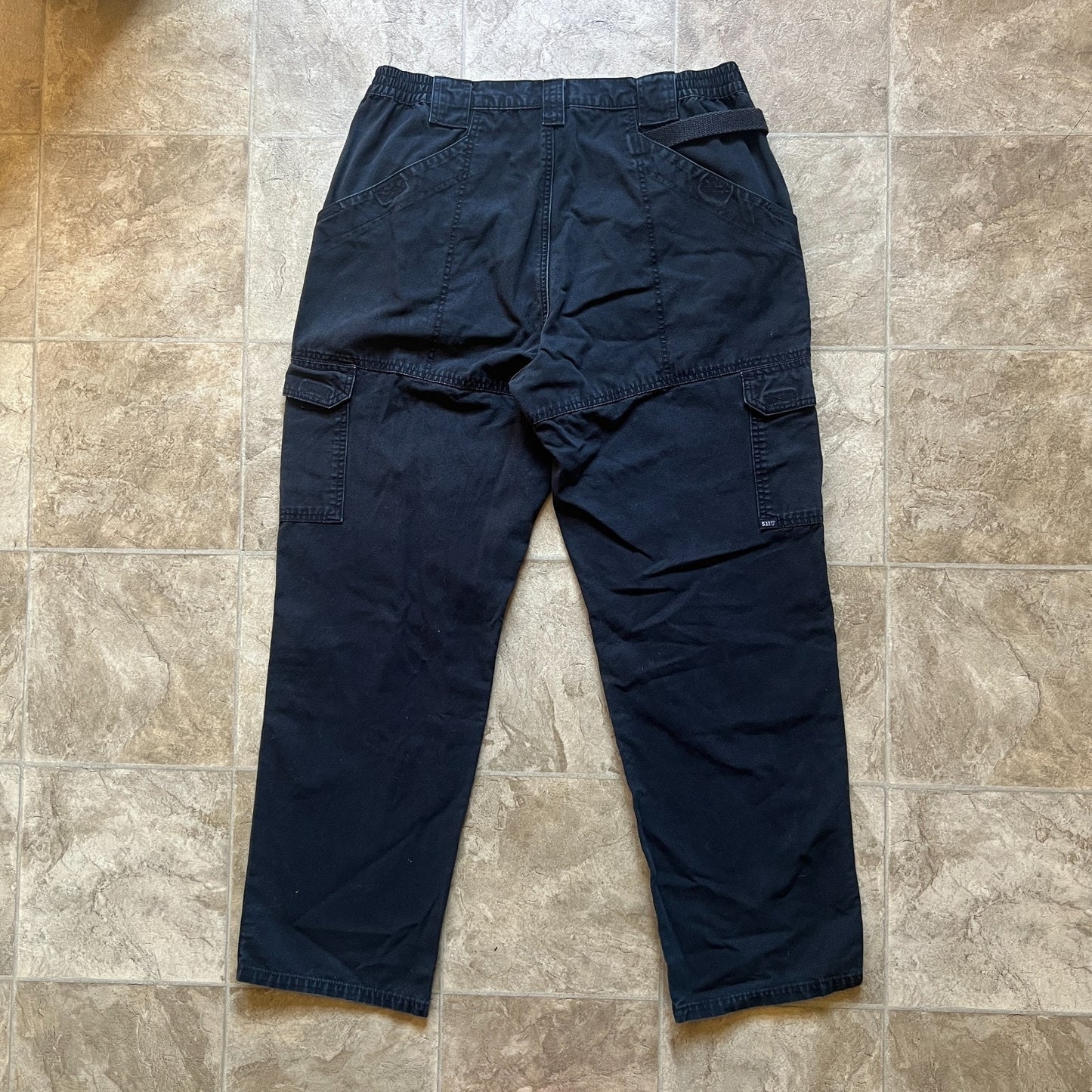 5.11 Tactical Mens Cargo Pants Size 36 x 32 Black Straight Leg Baggy Utility Workwear Grunge