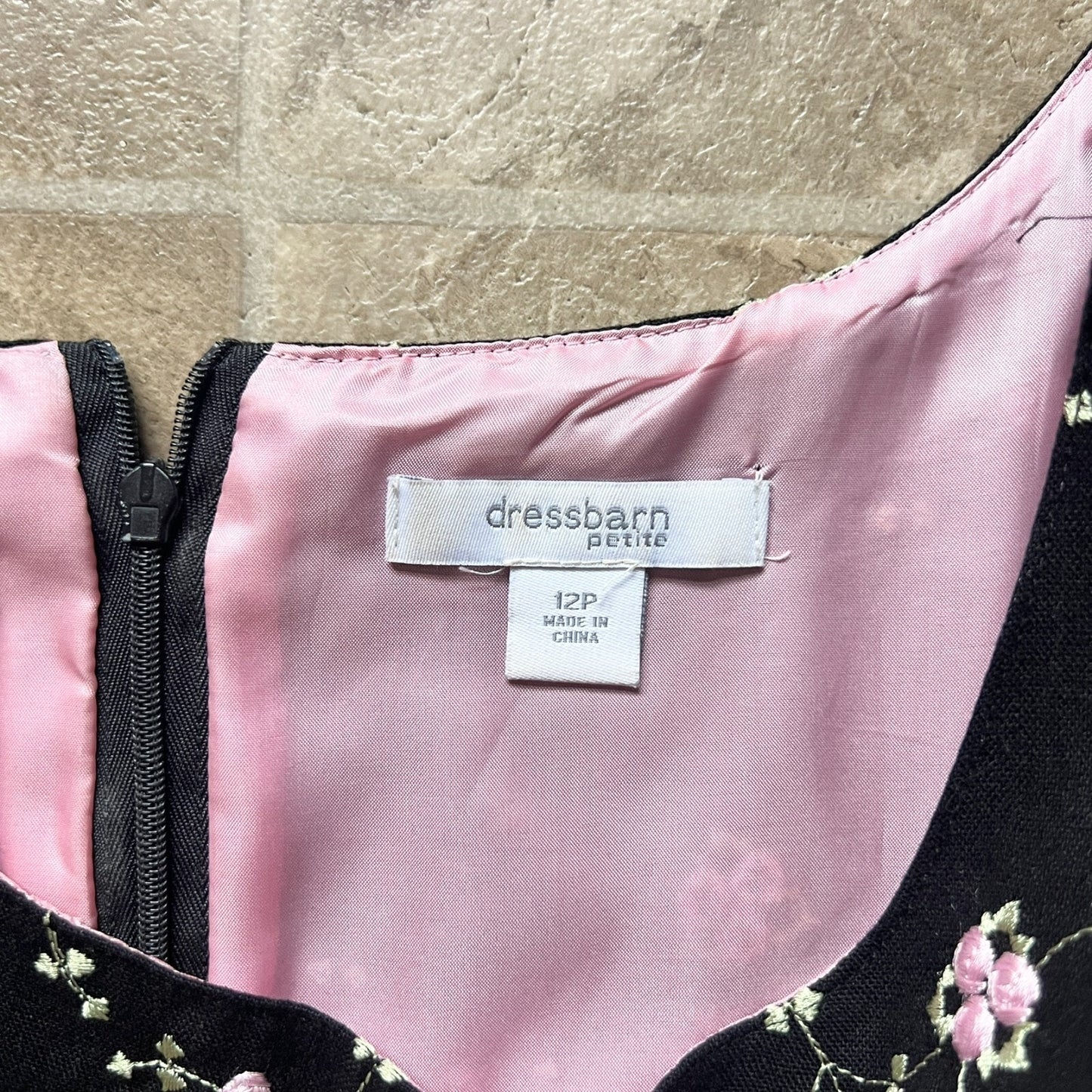 Vtg Dress Barn Womens Black Floral Embroidered Romantic Feminine Dainty Romantic