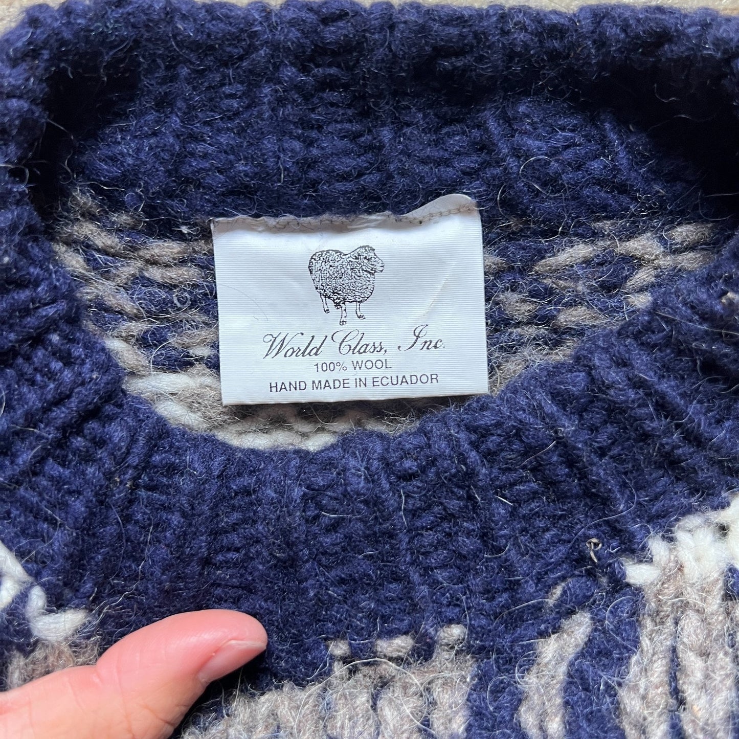 Vtg Handmade Chunky Wool Sweater Fair Isle Scandinavian Winter Made in Ecuador