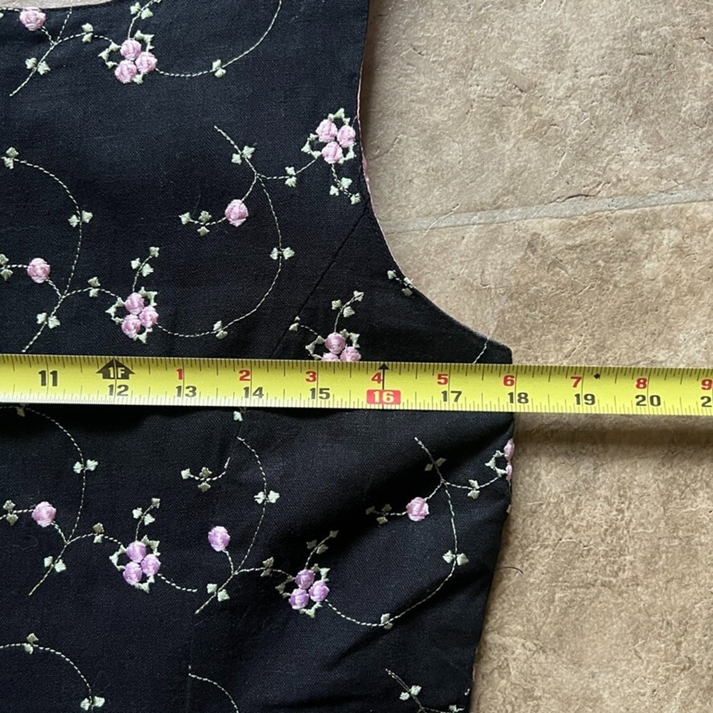 Vtg Dress Barn Womens Black Floral Embroidered Romantic Feminine Dainty Romantic