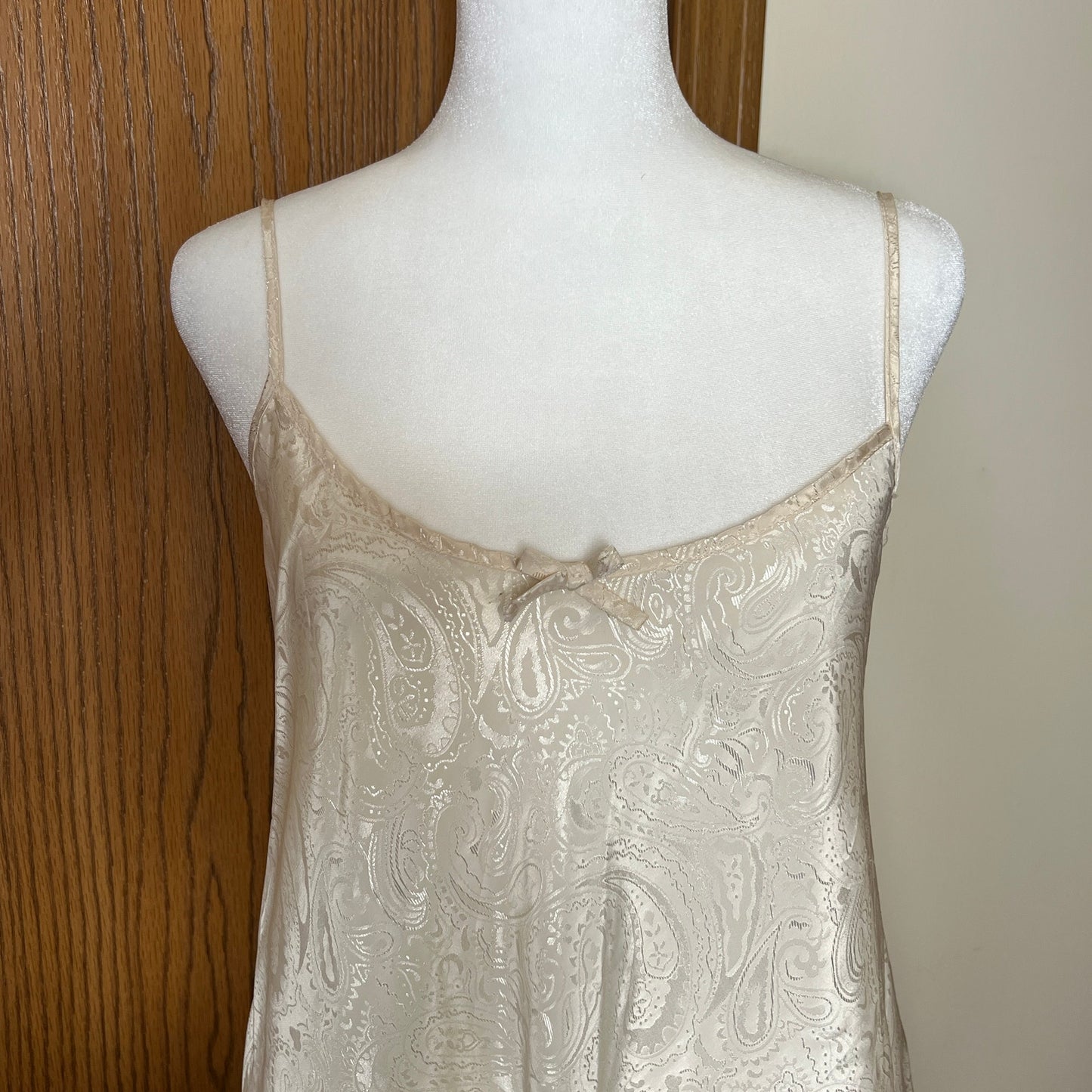 Vtg Y2K Secret Treasures Womens Slip Dress Size 1X Ivory Satin Paisley Coquette Soft Girl