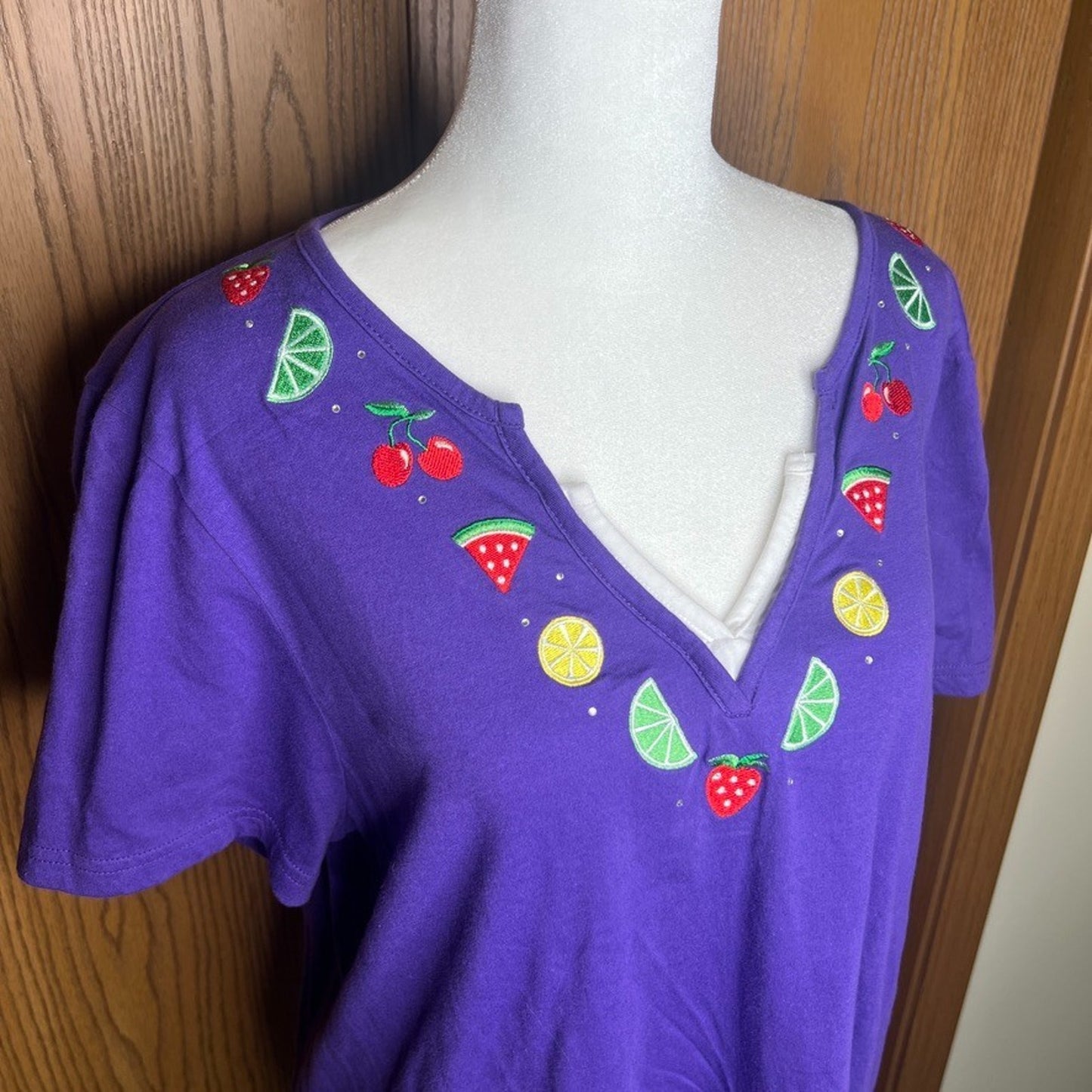 Vtg Y2K Crystal Kobe Embroidered Fruit T-Shirt XXL Whimsical Teacher Artsy Retro