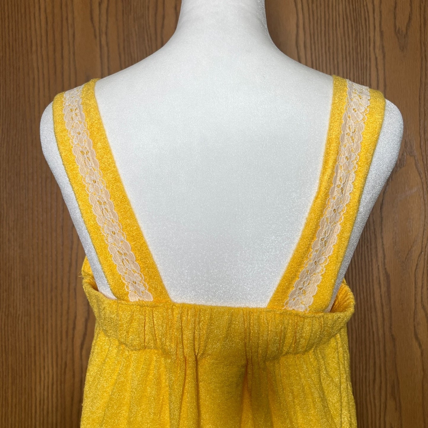 Vtg 70s JCPenney Terrycloth Lounge Dress M Yellow Lace Boho Mod Resort Summer