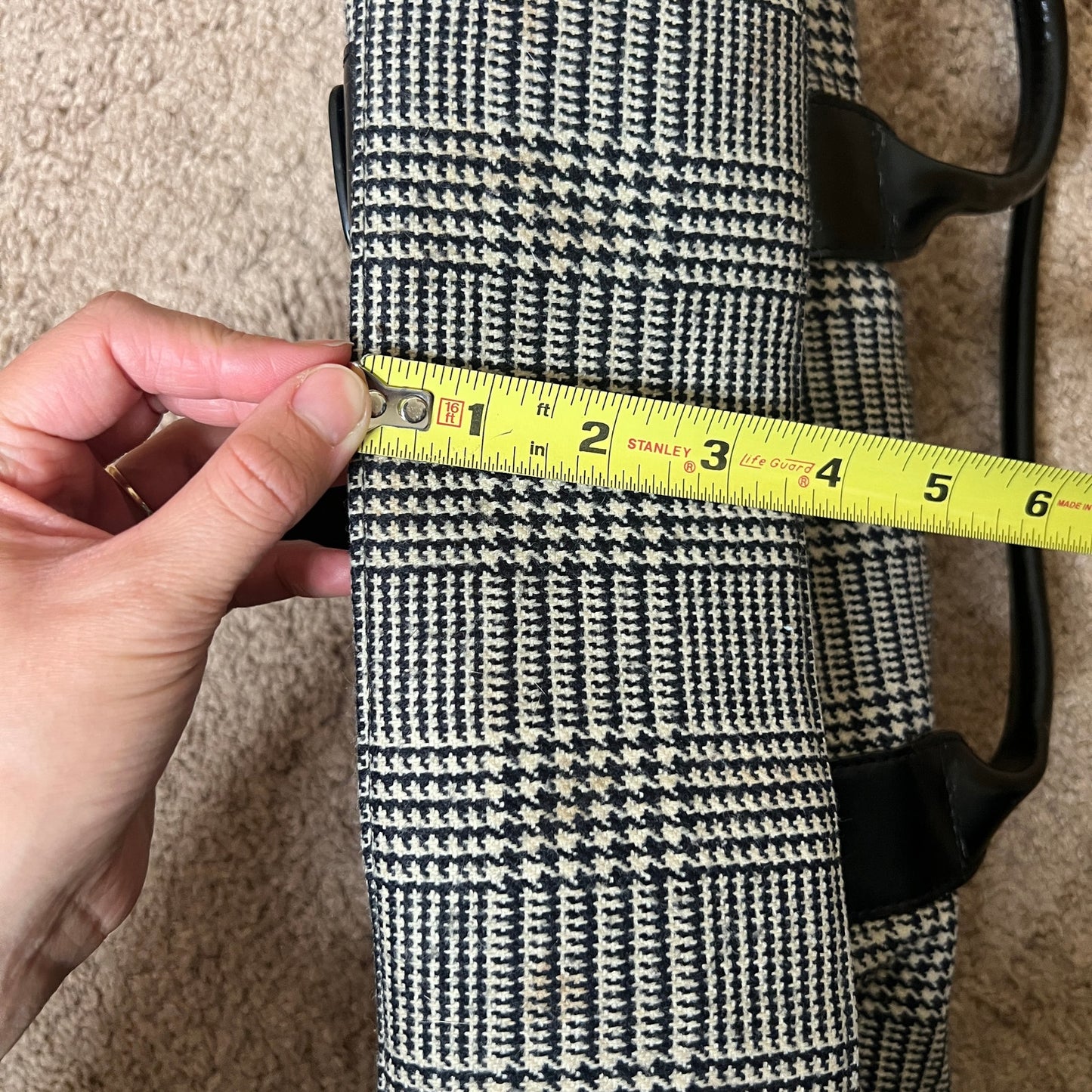 Vtg Y2K Wilson's Leather Baguette Shoulder Bag Plaid Red Lining Classic Office Minimalist