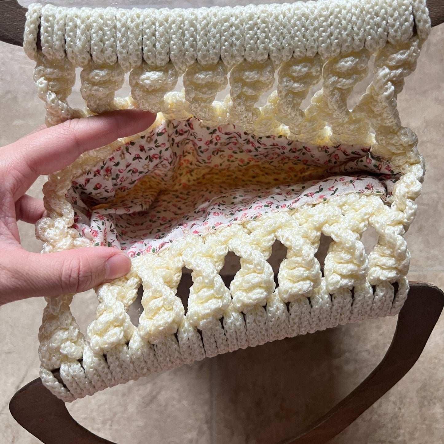 Vintage Macrame Wooden Handle Bag Crochet Cream Floral Lining