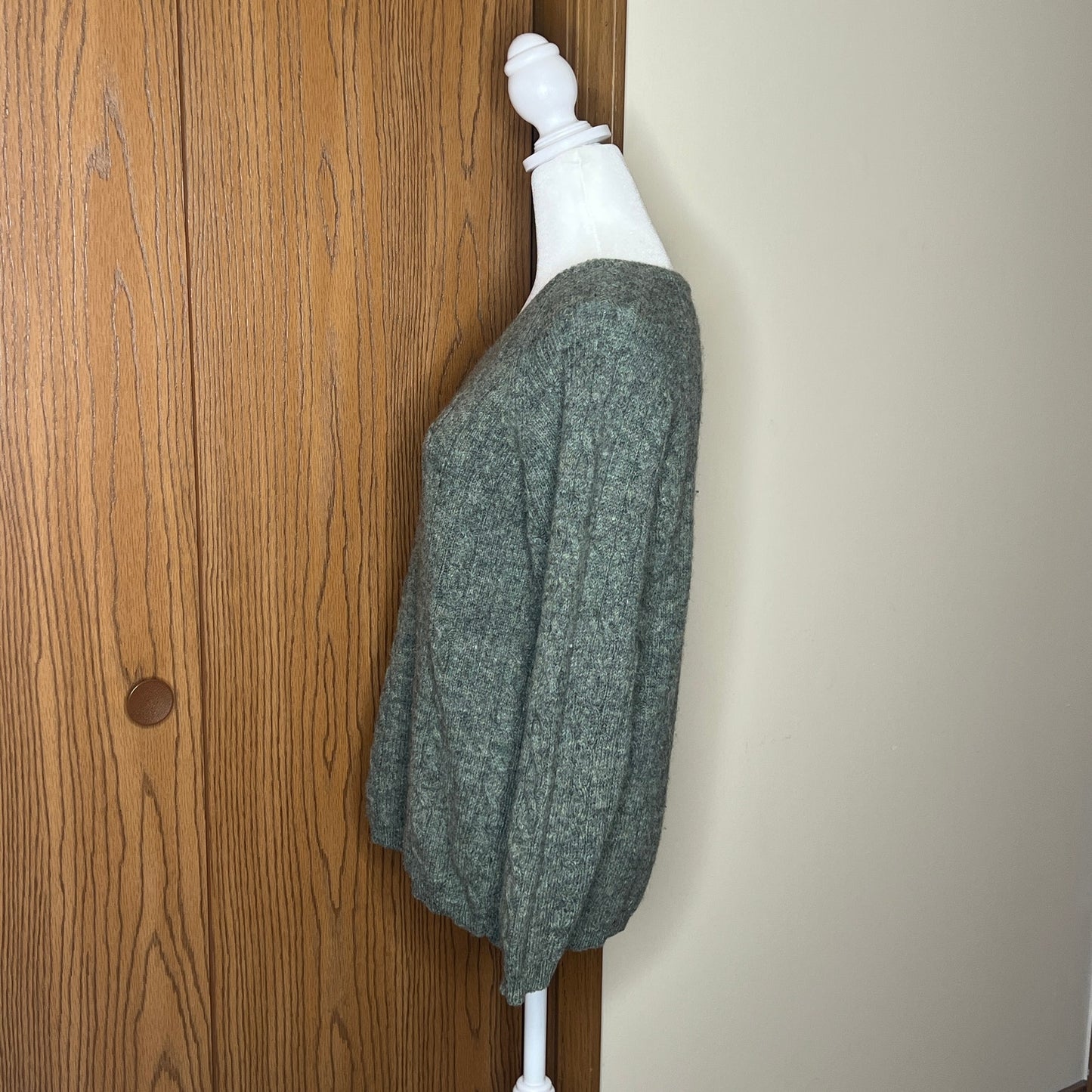 Vtg 90s Express Bleus Womens 100% Wool Sweater Size S Sage Green Christmas Minimalist Earthy