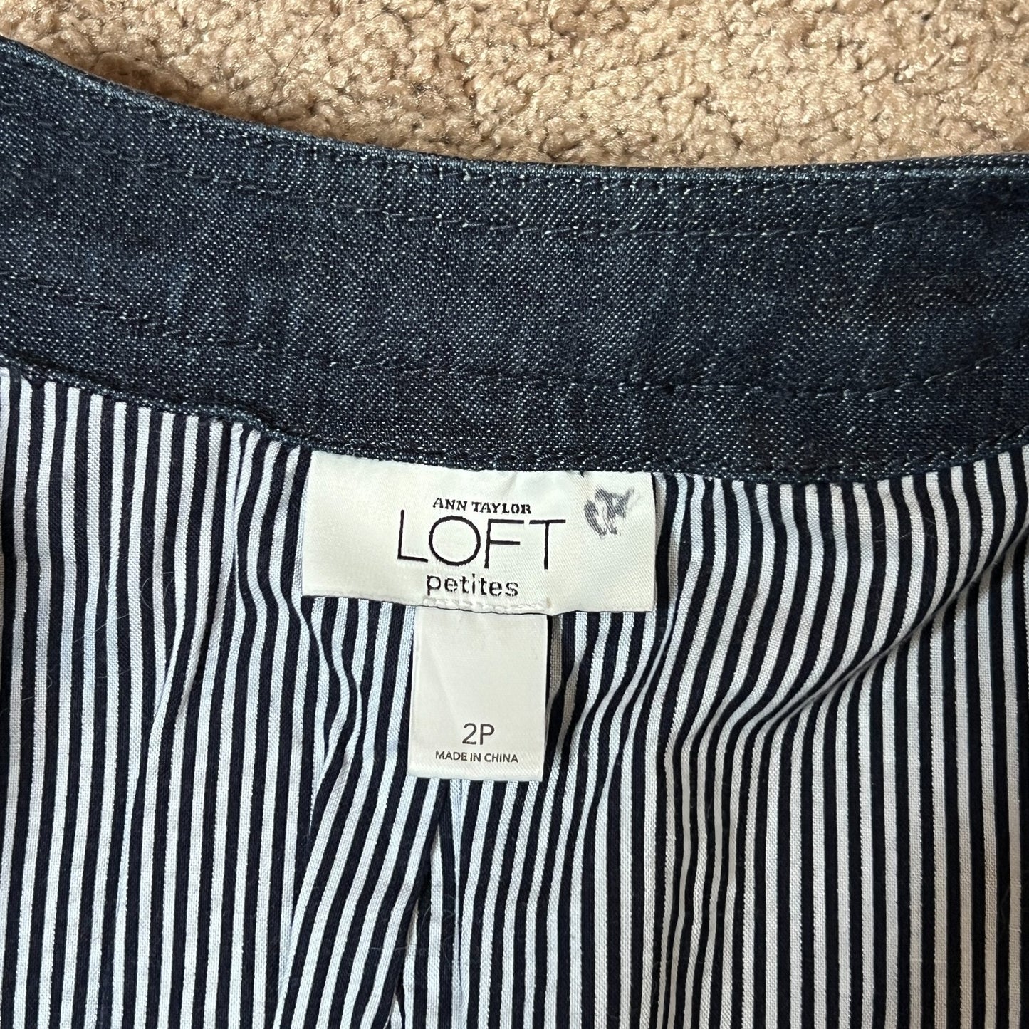 Ann Taylor Denim Ruffled Jacket Size 2P Y2K Office Siren Preppy Feminine Classic Formal