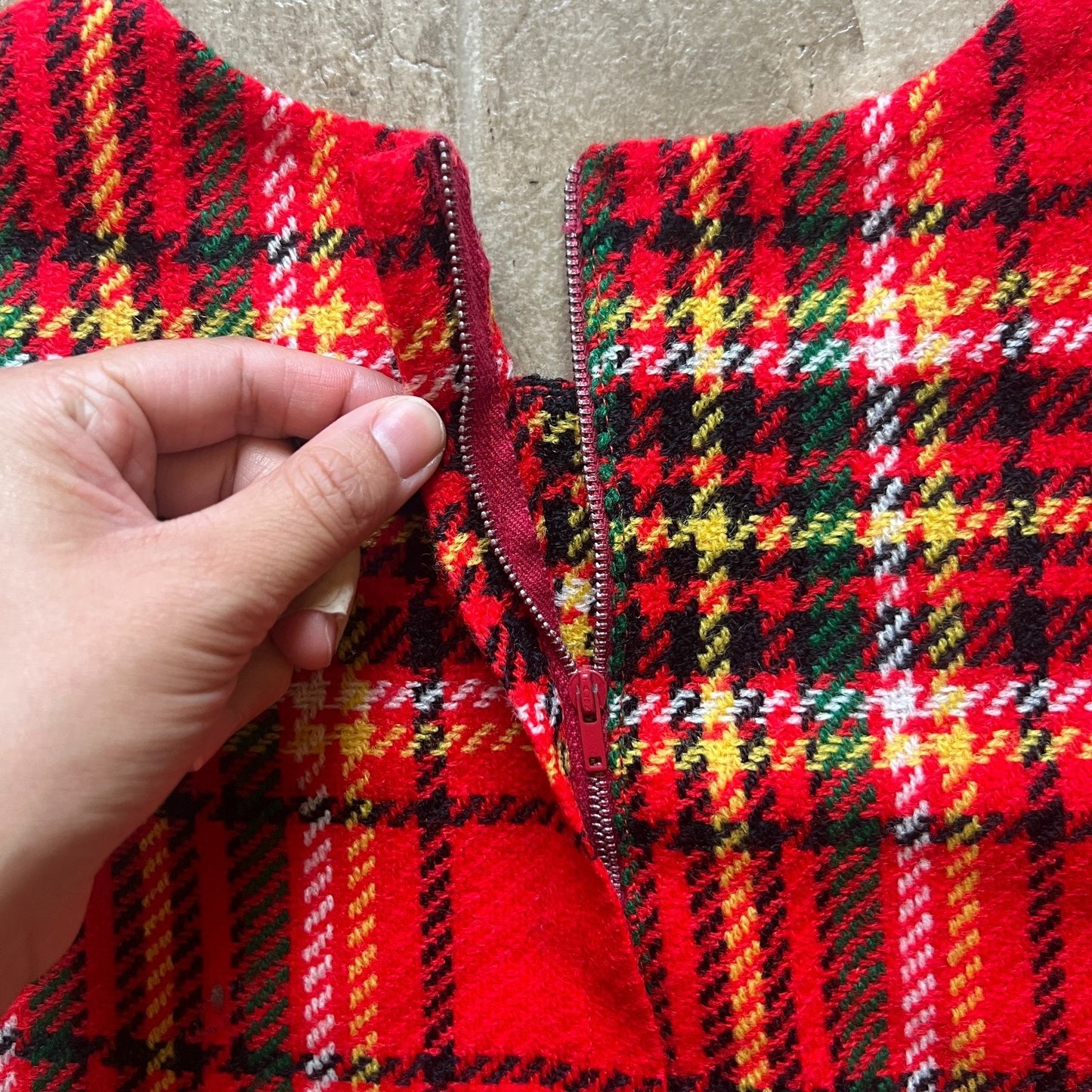Vtg 60s Girls Red Tartan Plaid Jumper Dress Mod Preppy Academia Classic Holiday