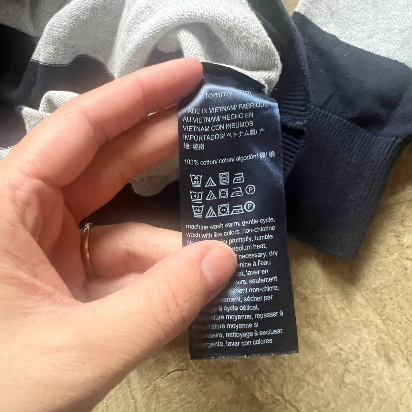 Tommy Hilfiger Womens Striped Sweater Size M Gray Navy Embroidered Logo Nautical Coastal