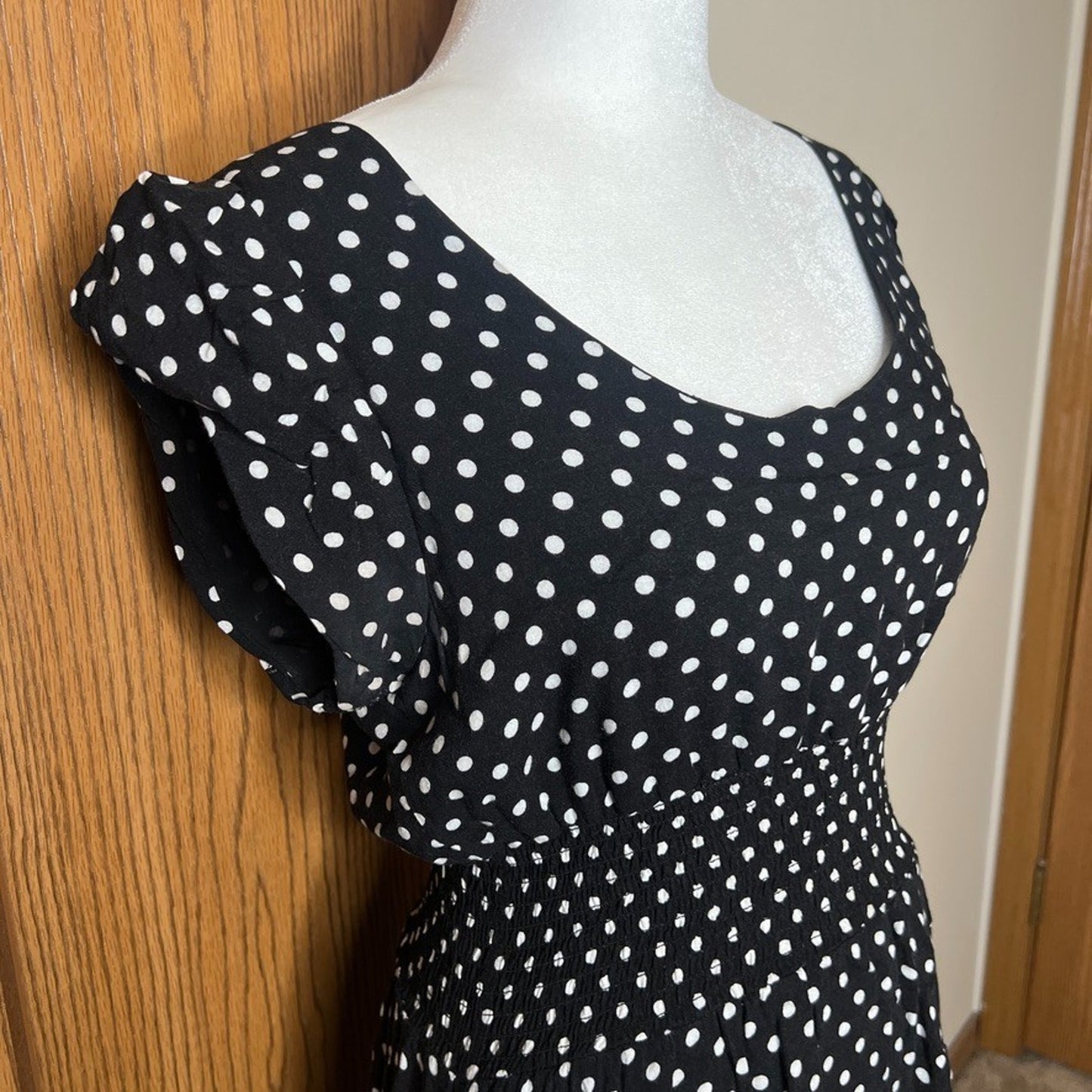 Womens Polka Dot Mini Dress M Smocked Ruffled Feminine Romantic Dainty Classic
