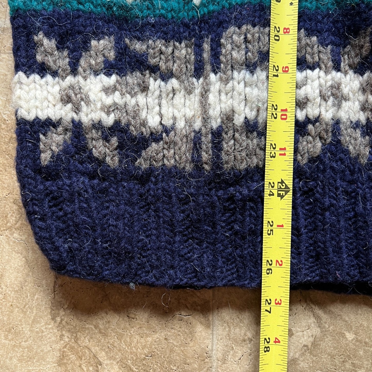 Vtg Handmade Chunky Wool Sweater Fair Isle Scandinavian Winter Made in Ecuador