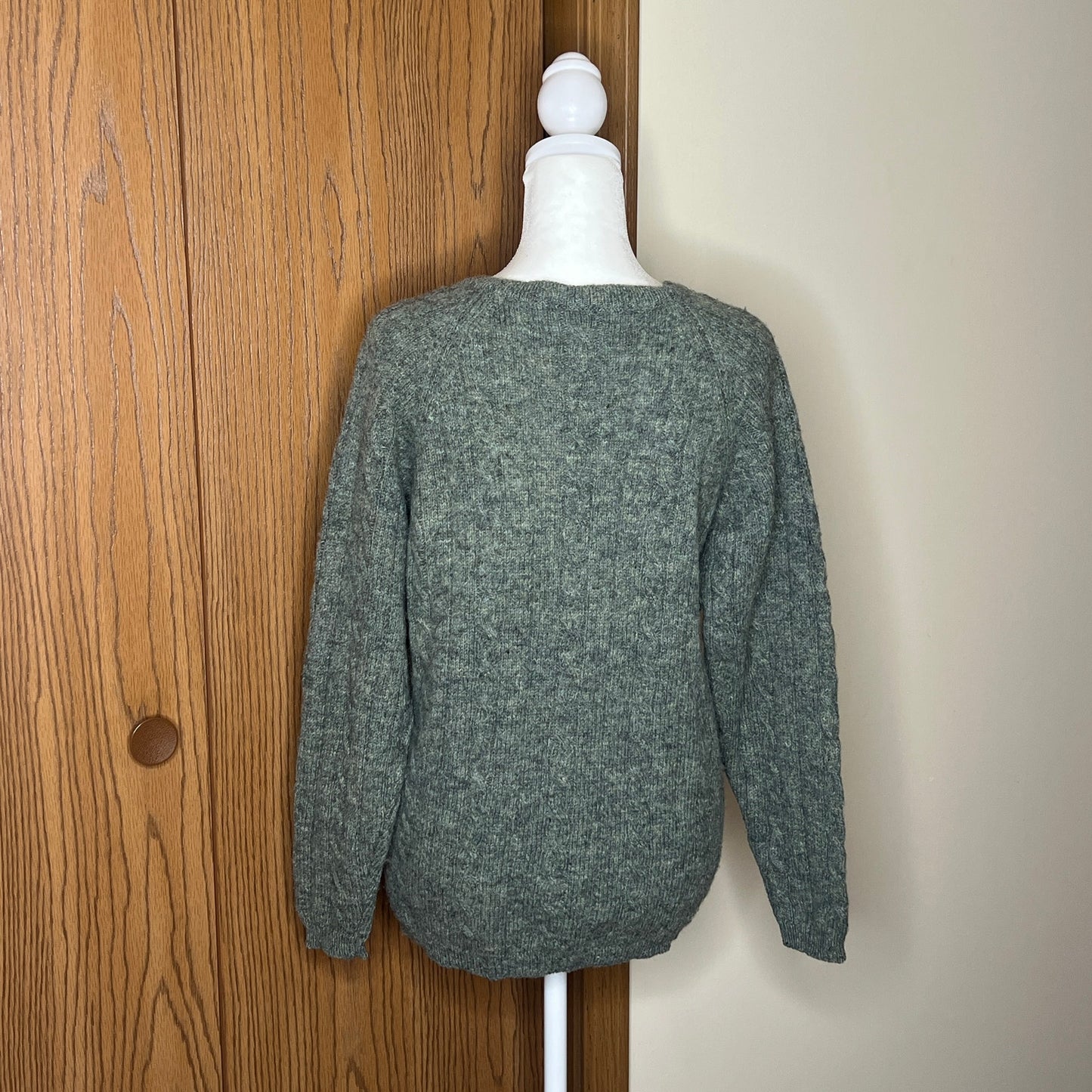 Vtg 90s Express Bleus Womens 100% Wool Sweater Size S Sage Green Christmas Minimalist Earthy