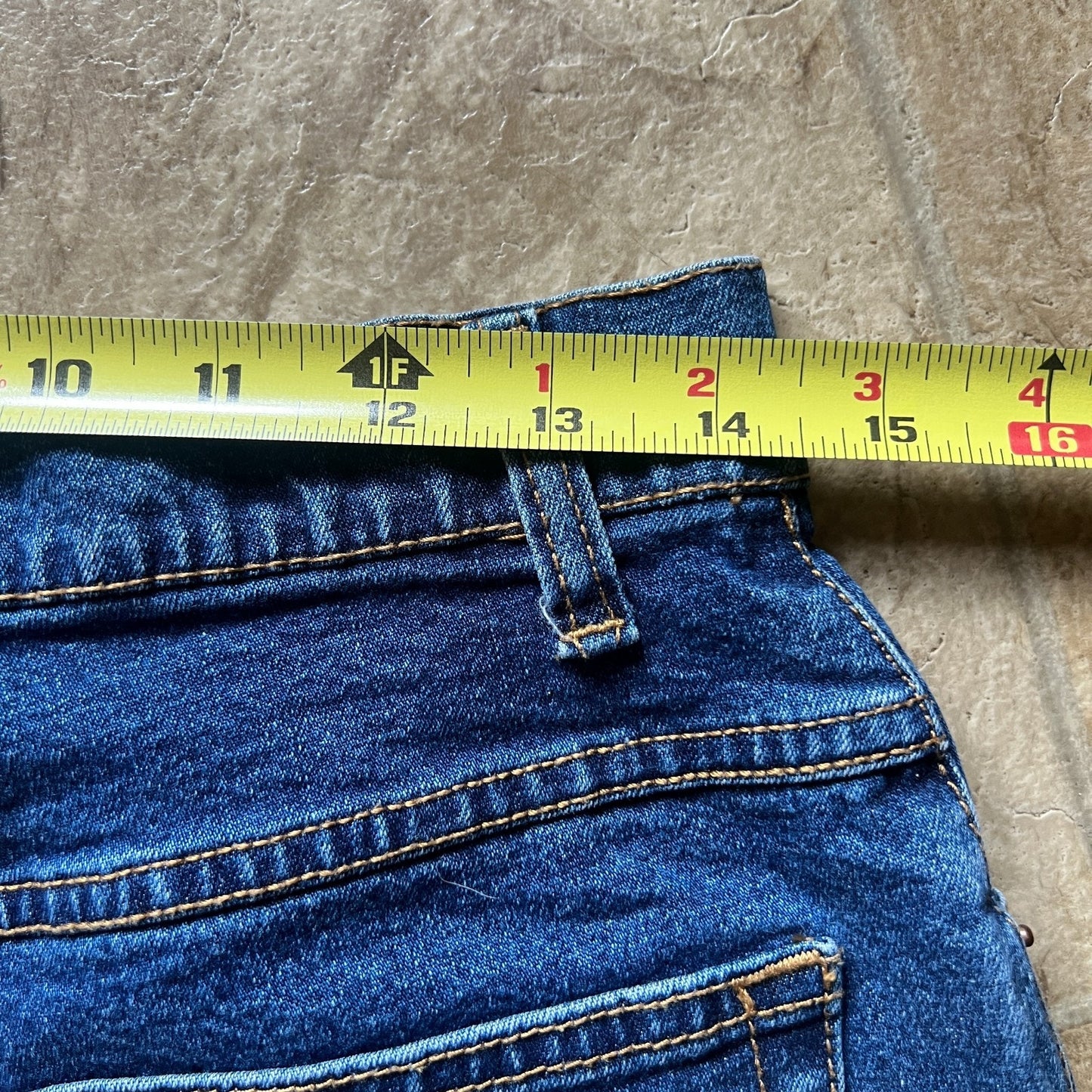 Vtg 90s Bill Blass Denim Shorts 10 Dark Wash Stretch Classic Minimalist Festival