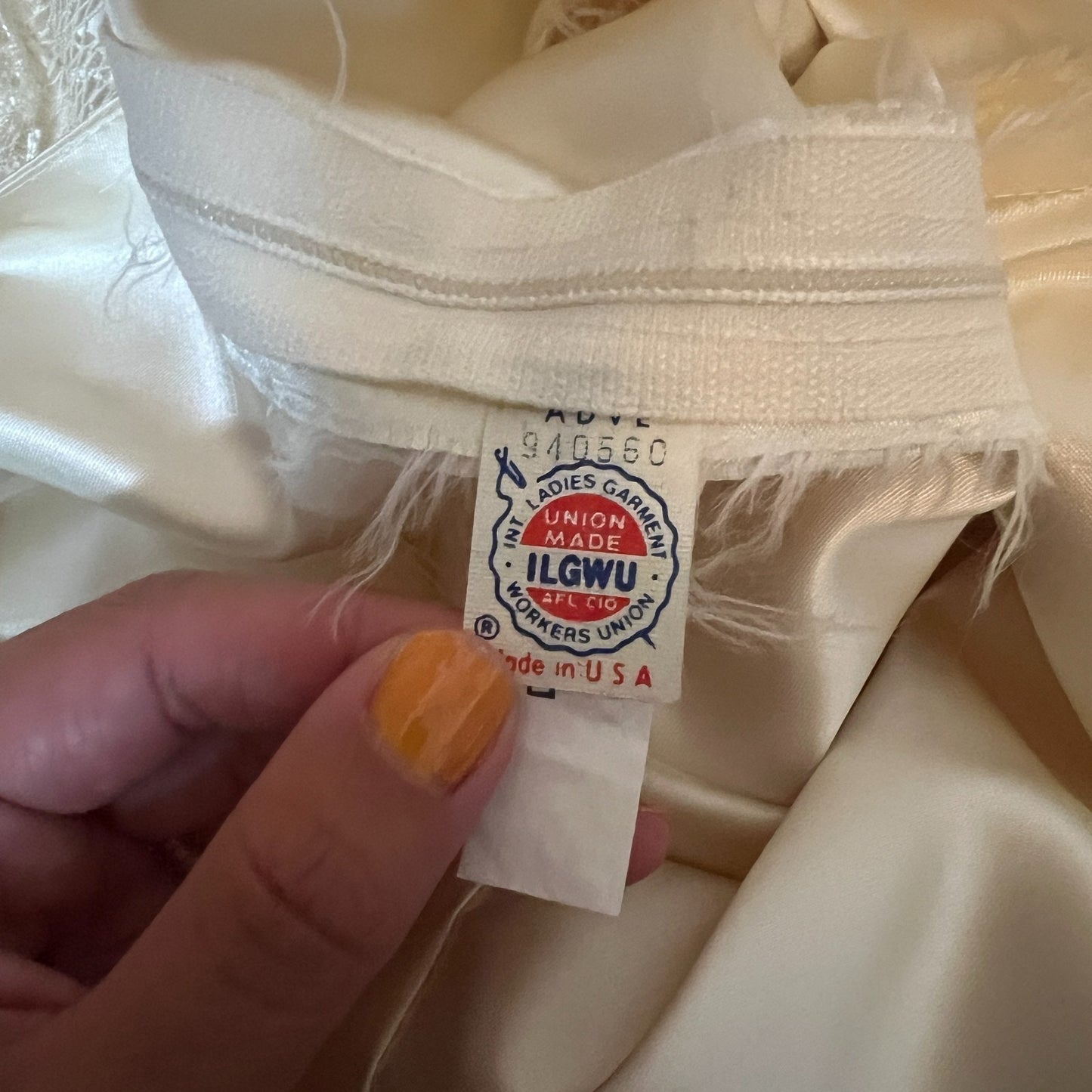 Vintage 70s Womens Maxi Dress Champagne Gold Lace Drop Waist Satin Ribbon Formal Bridal