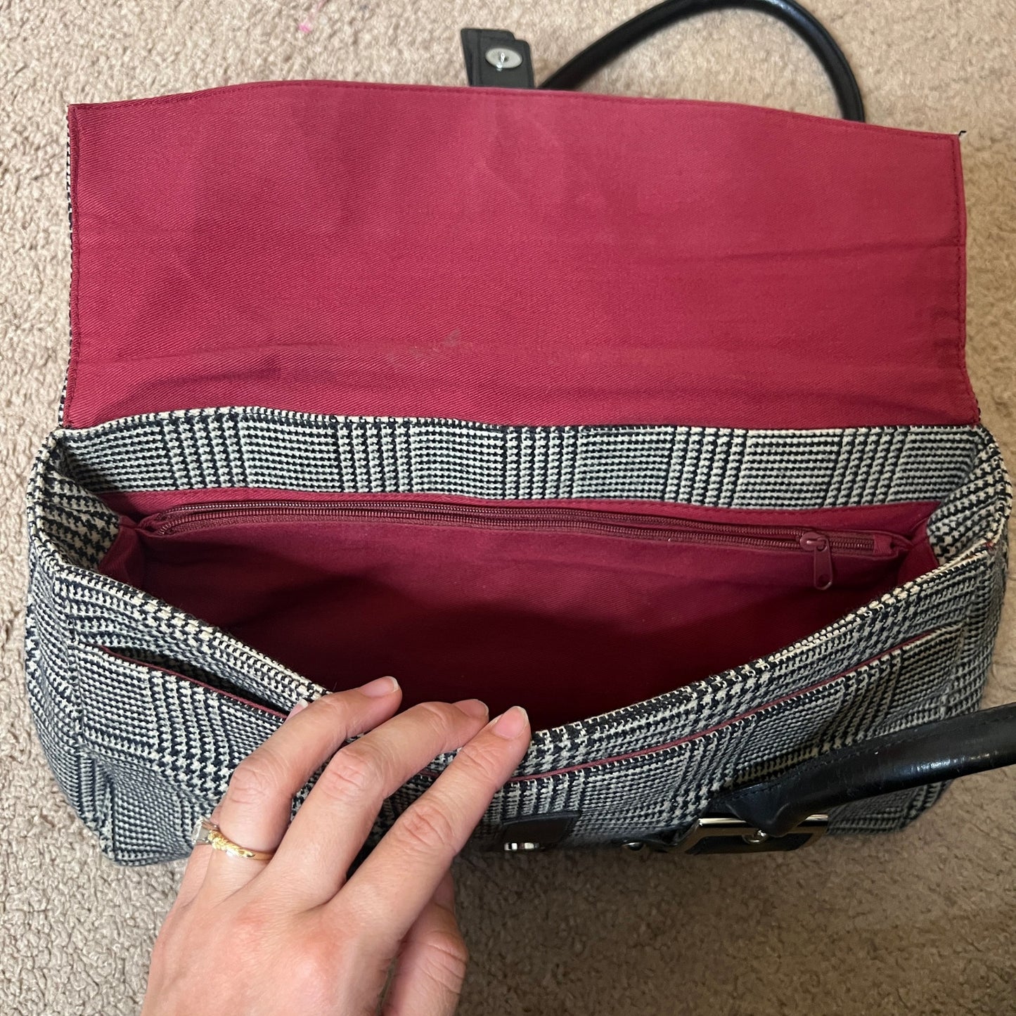 Vtg Y2K Wilson's Leather Baguette Shoulder Bag Plaid Red Lining Classic Office Minimalist