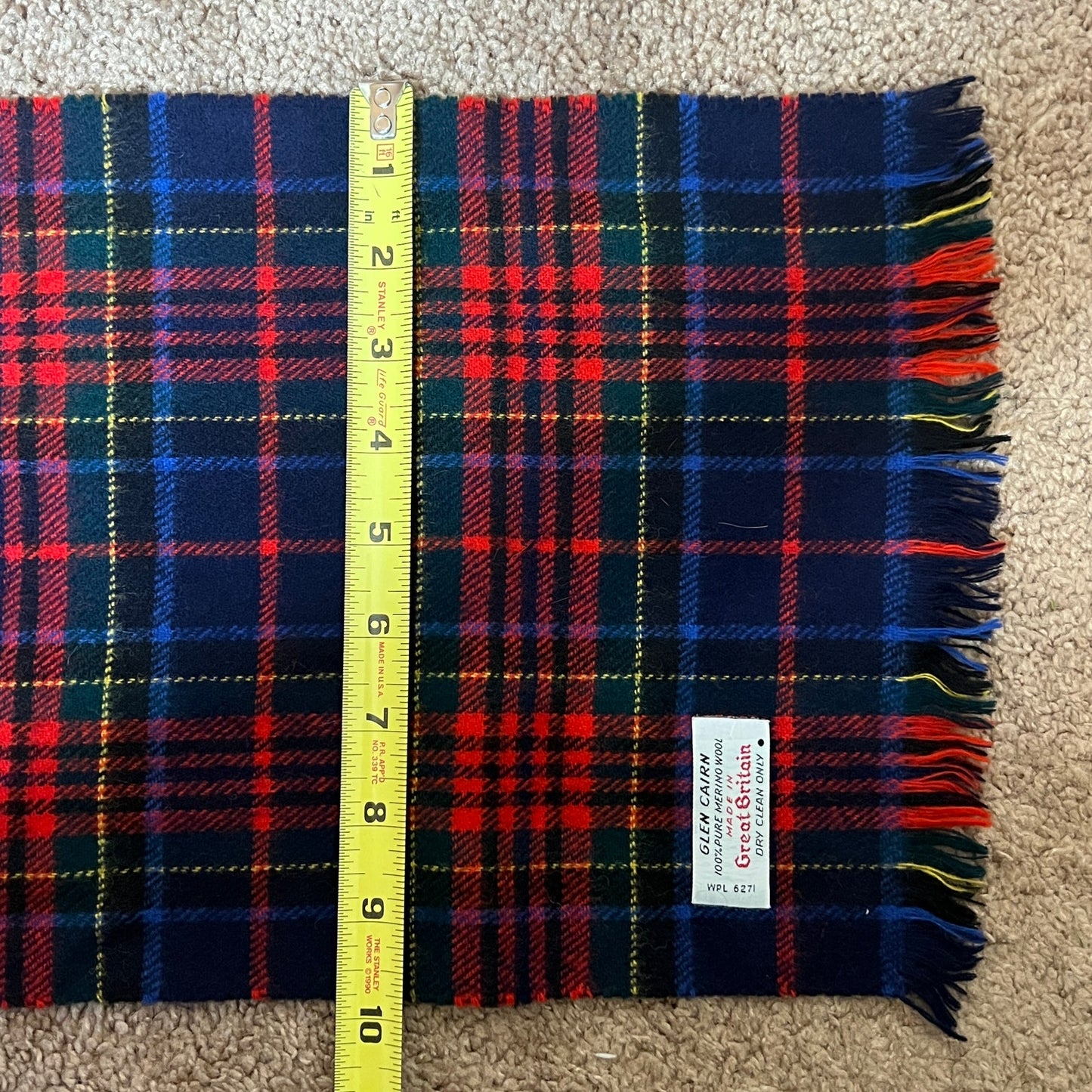 Vtg Glenn Caire 100% Merino Wool Tartan Plaid Scarf Holiday Classic Made in Great Britain