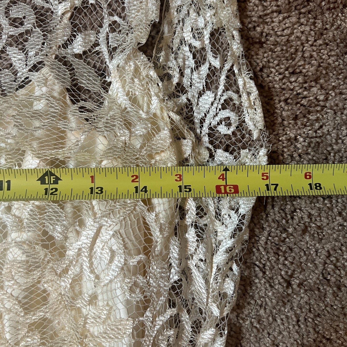 Vintage 70s Womens Maxi Dress Champagne Gold Lace Drop Waist Satin Ribbon Formal Bridal